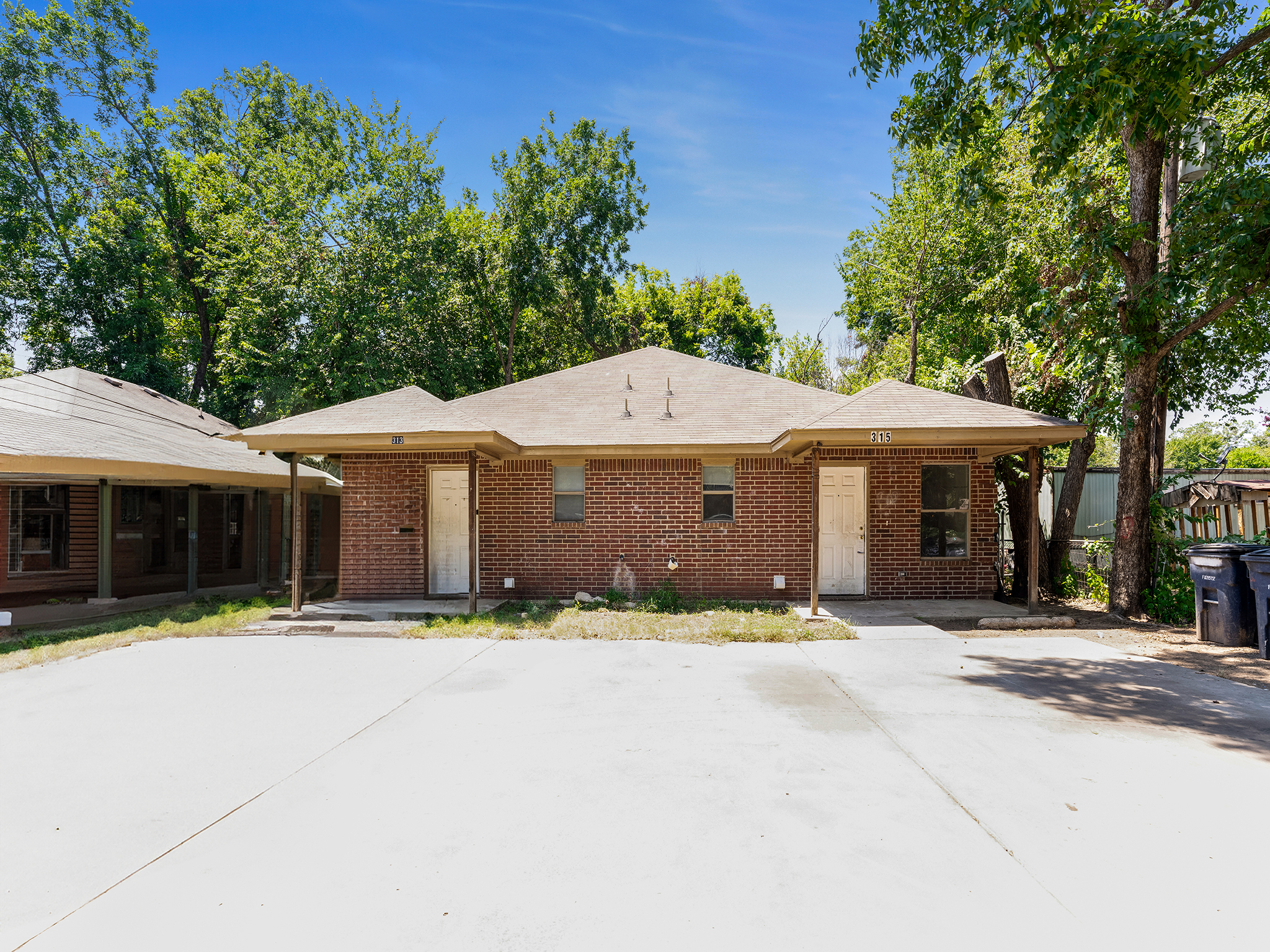 313 Isbell Road
